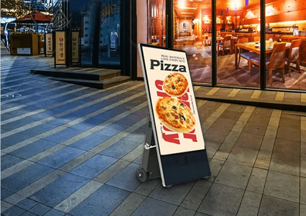 Portable Battery Powered Digital Advertising Kiosk Introduction